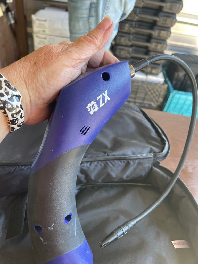 TIF ZX heated pentode refrigerant leak detector