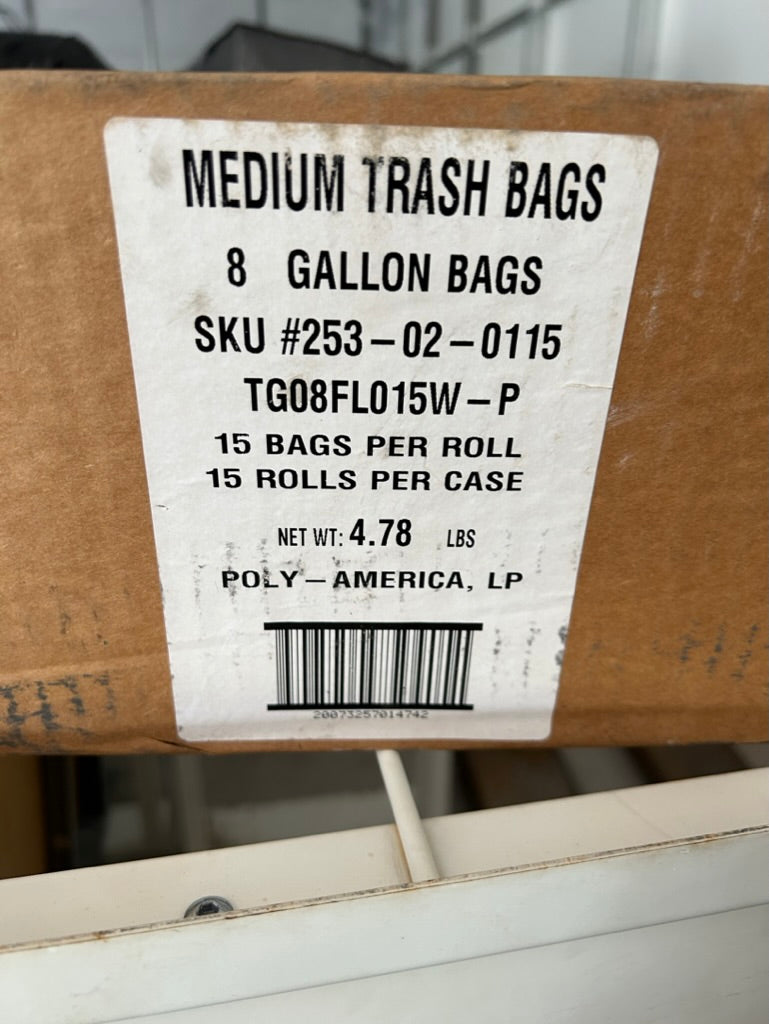 case of medium (8 Gal) trash bags 15 bags per roll/15 rolls per case 225 bags total