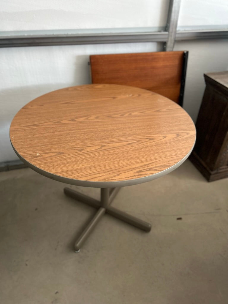 36 inch round heavy laminate and steel break table