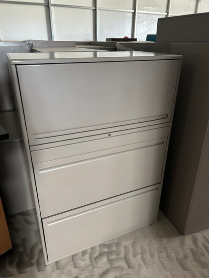 3 drawer lateral file cabinet 36x18x51